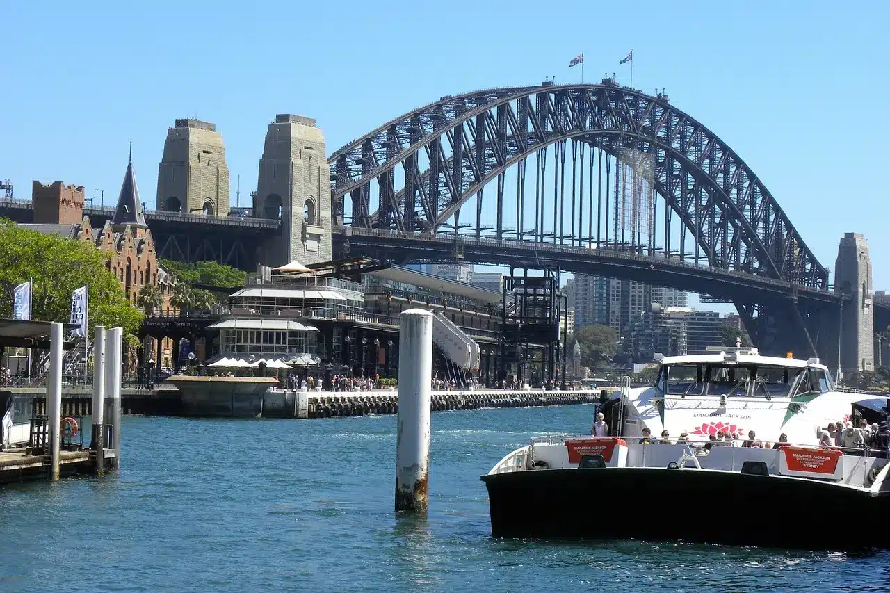 Sydney Harbour Bridge Information