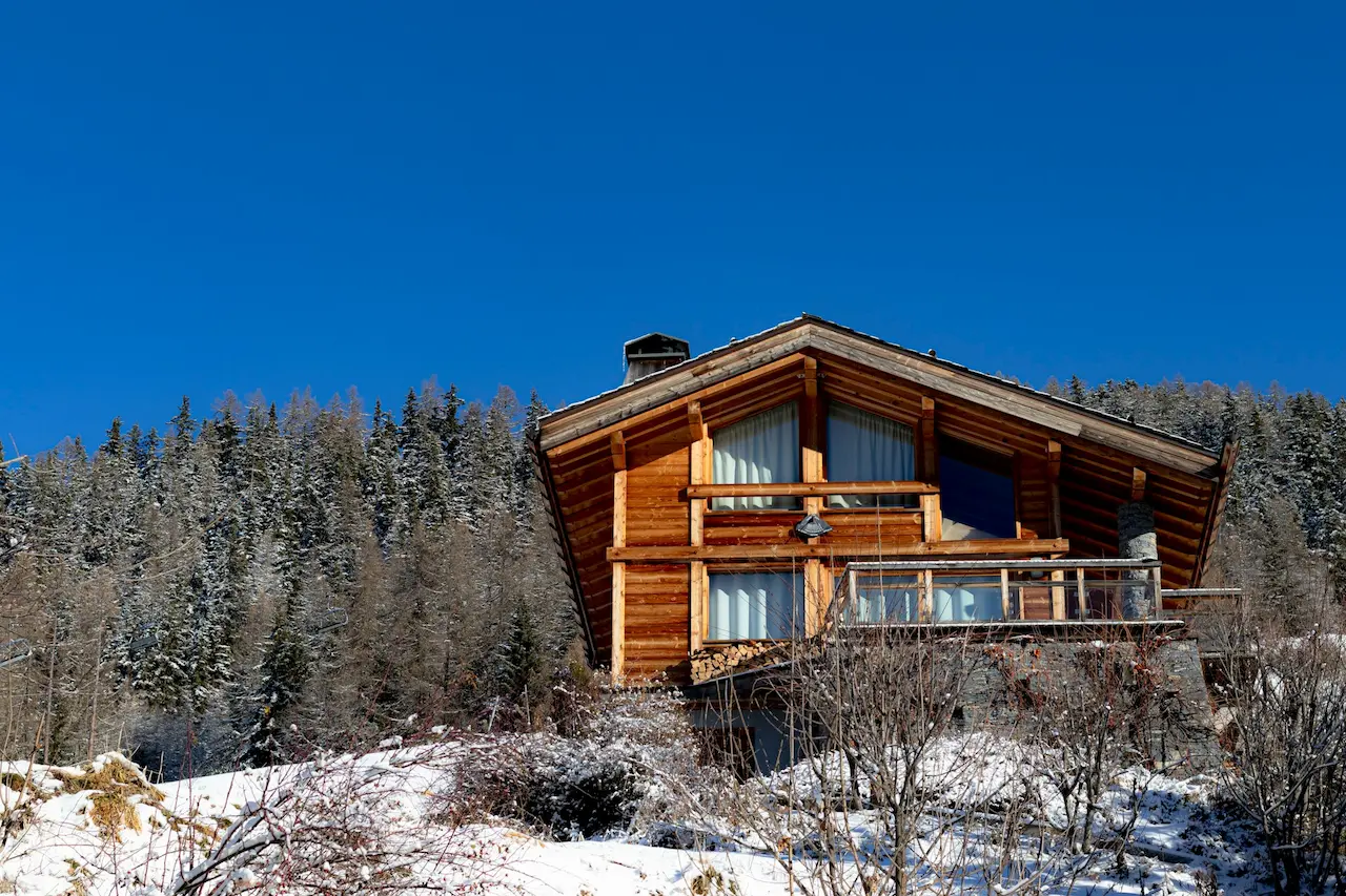 Snow Accommodation